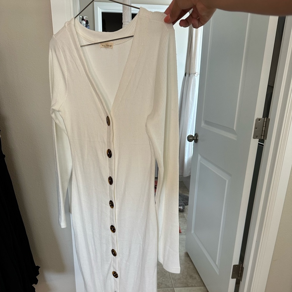 White maxi dress